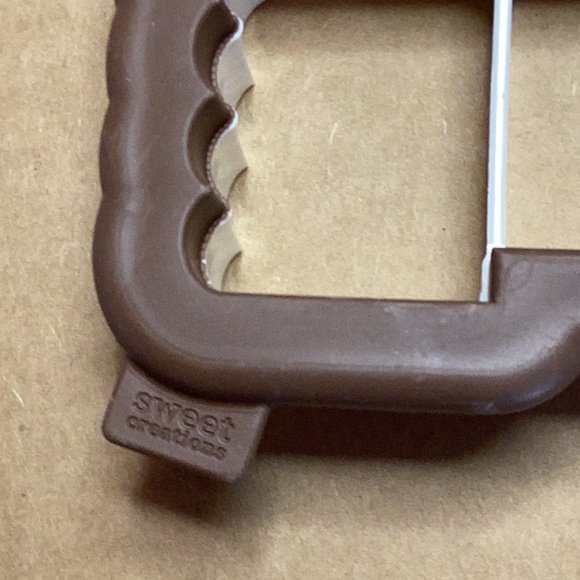 FINAL SALE PRICE Brown Bag Cookie Mold + House Shaped Cookie Cutter - Picture 5 of 6
